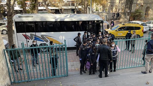 Kütahya merkezli silah kaçakçılığı operasyonunda 11 şüpheli yakalandı