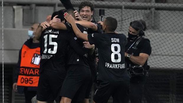 Fenerbahçe'nin grubunda Eintracht Frankfurt liderliği perçinledi