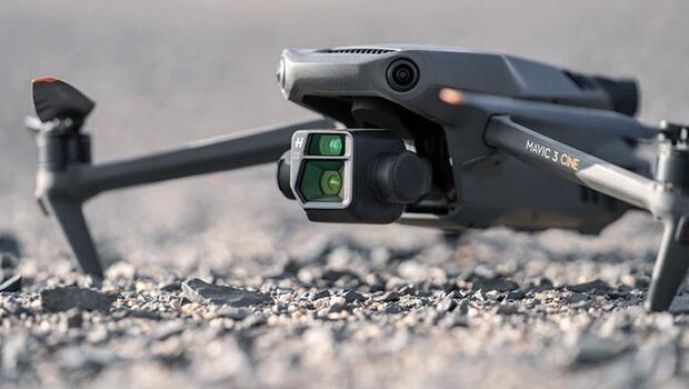 Dünya devinden çift kameralı drone