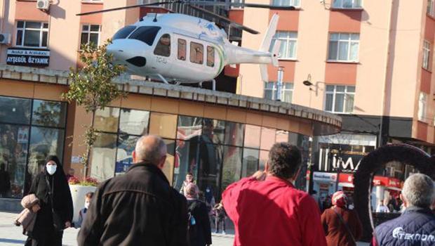 Rize'de bina üzerindeki maket helikopter ilgi görüyor
