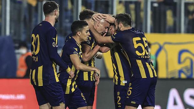 Ankaragücü 3 atıp 3 aldı