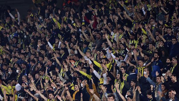 Son Dakika Haberi... Fenerbahçe-Kayserispor maçında 'Yönetim istifa' tepkisi!
