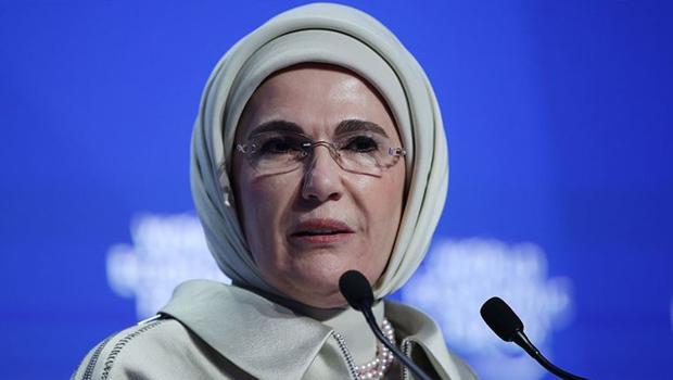 Emine Erdoğan'dan "koruyucu aile olma" çağrısı