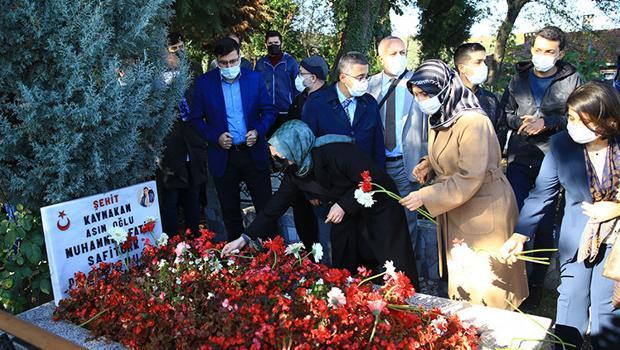 Şehit Kaymakam Muhammed Fatih Safitürk, Sakarya'da mezarı başında anıldı