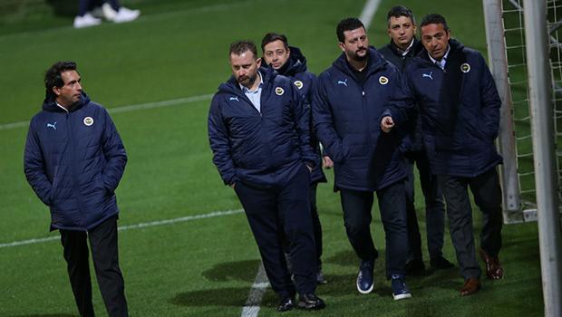 Fenerbahçe antrenmanında Ali Koç sürprizi!