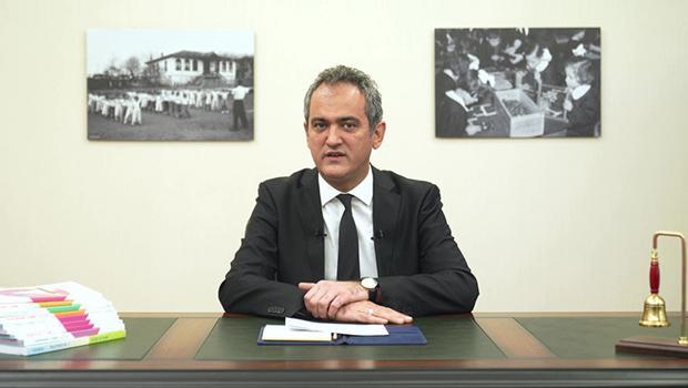 Milli Eğitim Bakanı Özer'den 'ara tatil' mesajı