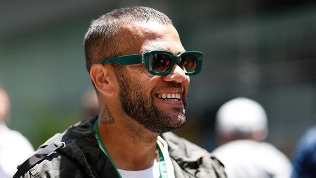 Son Dakika Haberi... Dani Alves, Barcelona'ya geri döndü! Resmi açıklama...