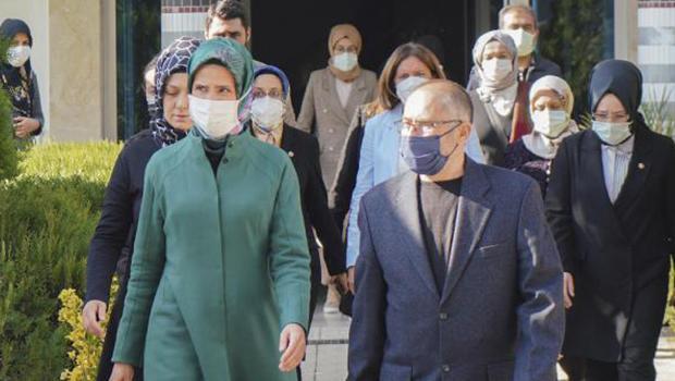 Sümeyye Erdoğan'dan Başak Cengiz'in ailesine taziye ziyareti