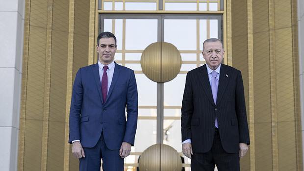 Cumhurbaşkanı Erdoğan, İspanya Başbakanı Sanchez'i resmi törenle karşıladı