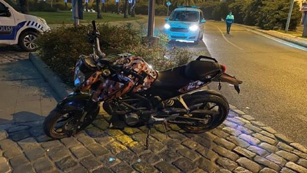 Alkollü sürücü motosikletle polise çarptı