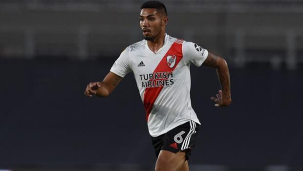 Son Dakika: Beşiktaş aradığı stoperi Arjantin'de buldu! İki kulübü de ikna etmek zorundalar...