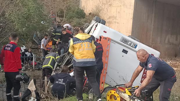 Koacaeli'de 5 kişinin öldüğü servis kazasıyla ilgili okul müdürü açığa alındı