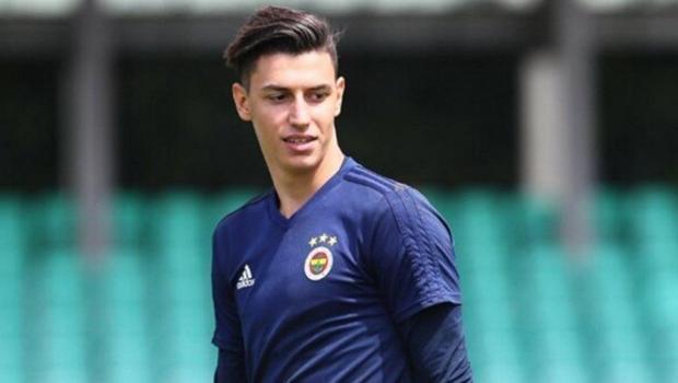 Fenerbahçe'de Galatasaray derbisi öncesi Berke Özer belirsizliği son buldu! Bugün de antrenmana çıkmadı...