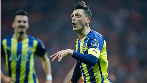 Fenerbahçe'de Mesut Özil'den Galatasaray galibiyeti yorumu: 'İyi oynayan kazandı'