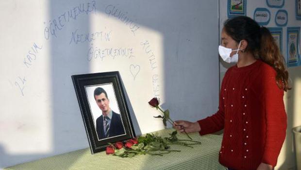 Terör örgütü PKK'nın şehit ettiği Necmettin öğretmen anıldı