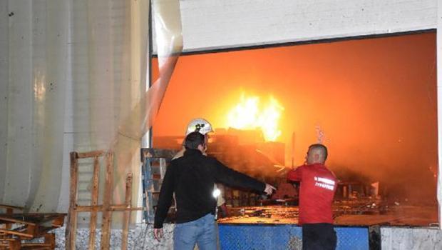 Kırıkkale'de soğuk hava deposunda yangın