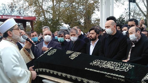 Bursa'da trafik kazasında hayatını kaybeden iki genç İHH'lı İstanbul'da toprağa verildi