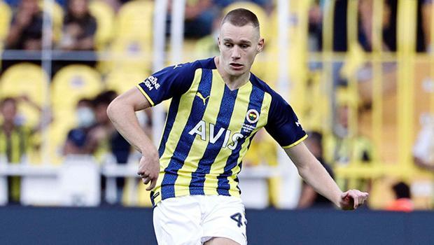 Attila Szalai, Fenerbahçe'de bir ilki yaşadı