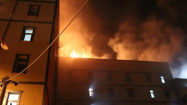 Rize'de yurt çatısında çıkan yangın kontrol altına alındı