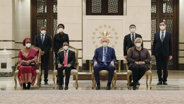 Cumhurbaşkanı Erdoğan, güven mektuplarını kabul etti