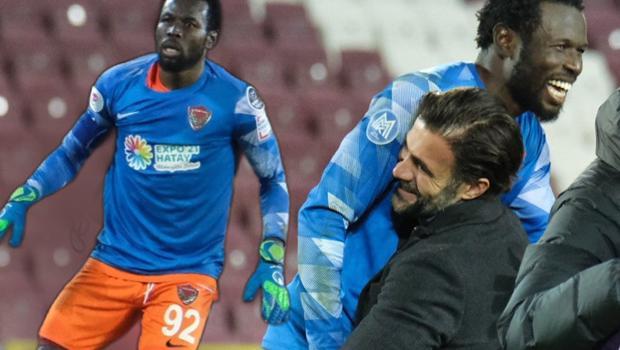 Hatayspor - Eyüpspor maçında çılgın anlar! Golcü Diouf iki kez kaleye geçti, penaltılarla dramatik son... ÖZET