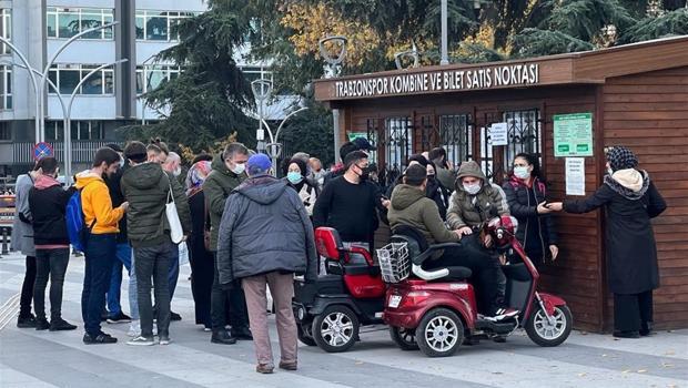 Trabzonspor taraftarları gişelere akın ediyor