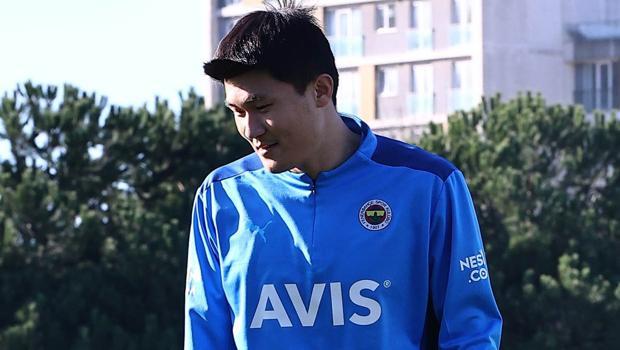 Fenerbahçe'de Kim Min-Jae takımla, İrfan Can ve Mert Hakan takımdan ayrı çalıştı