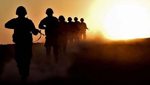 Son dakika: Terör örgütünde çözülme sürüyor! Bir PKK'lı daha teslim oldu