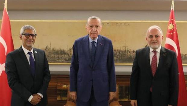 Cumhurbaşkanı Erdoğan, Kızılay Başkanı Kınık ile IFRC Genel Sekreteri Chapagain'i kabul etti