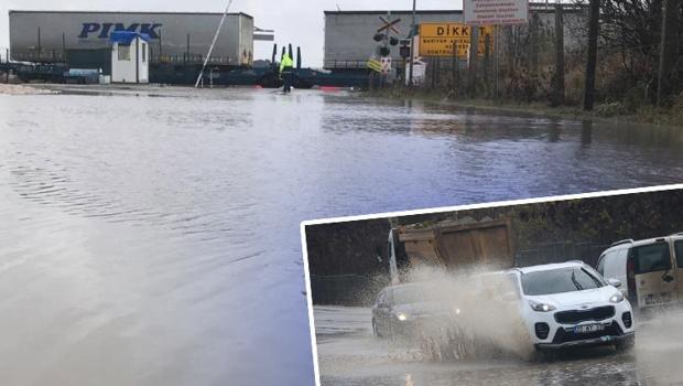 Edirne'de sağanak yağış! Yollar göle döndü