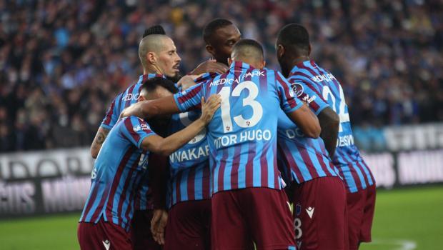 Trabzonspor - Adana Demirspor maçından fotoğraflar