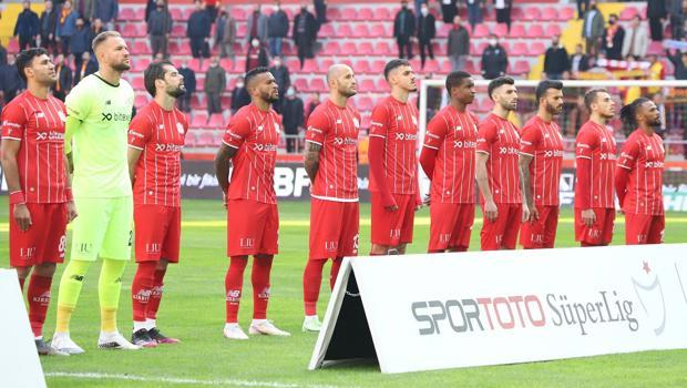 Antalyaspor’un deplasman fobisi! 7 maçta 1 galibiyet...