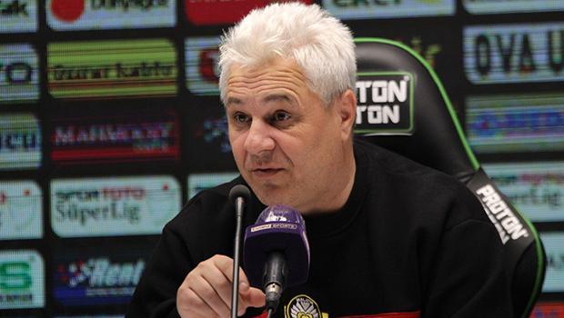 Konyaspor maçı sonrası sorulan soruya sinirlenen Sumudica toplantıyı terk etti!