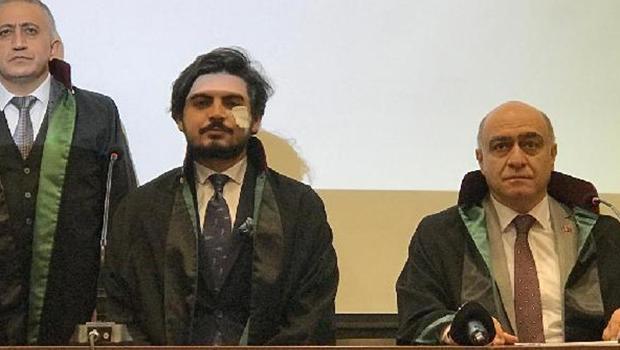 Kayseri’de haciz işlemine giden avukata yumruklu saldırı