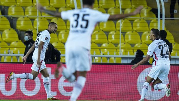 Fenerbahçe - Eintracht Frankfurt maçından fotoğraflar