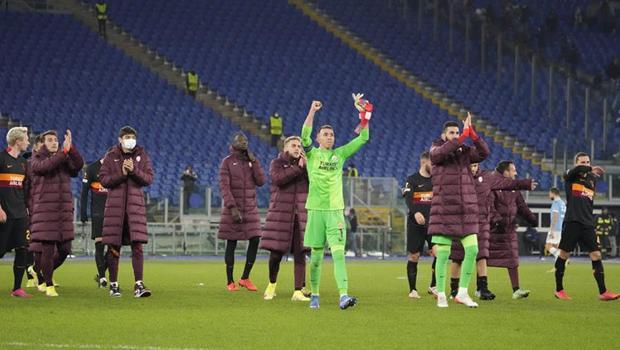 Avrupa Ligi'nde son 16 turuna kalan Galatasaray kasasını doldurdu