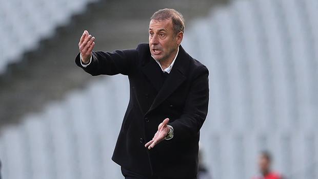 Trabzonspor'da Abdullah Avcı'dan Antalyaspor yenilgisi yorumu: '3 puan kaybettik'