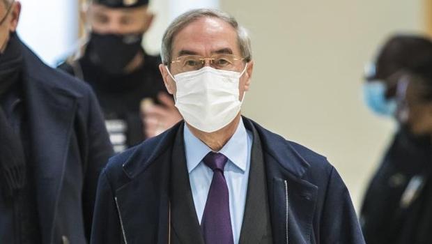 Eski Fransa İçişleri Bakanı Gueant devlete olan borcunu ödemediği için tutuklandı