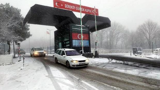 Trakya'nın yükseklerinde kar yağışı: Kalınlığı 5 santimetre oldu