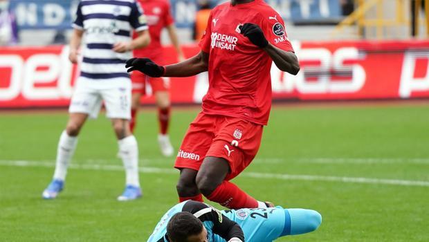 Kasımpaşa 1-3 Sivasspor (Maç Fotoğrafları)