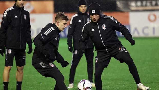 Beşiktaş’ın Fenerbahçe derbisi kamp kadrosu açıklandı