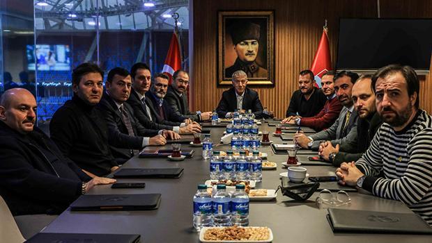 Trabzonspor'da Ahmet Ağaoğlu yeni yönetimi belirledi