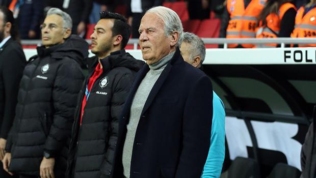 Mustafa Denizli: "Bu takımdan hiçbir endişem yok"