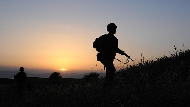 Son dakika: Barış Pınarı bölgesinde 2 terörist etkisiz hale getirildi