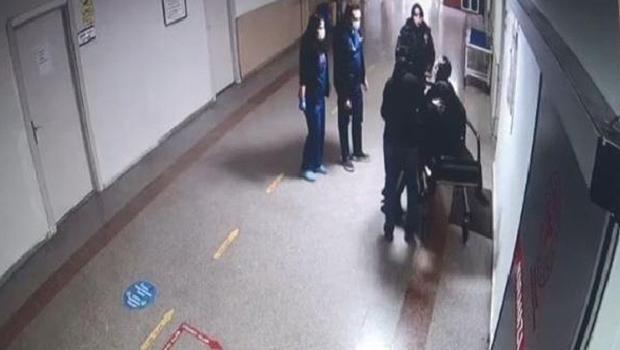 Hasta yakını, doktorun üzerine yürüdü: O anlar kamerada