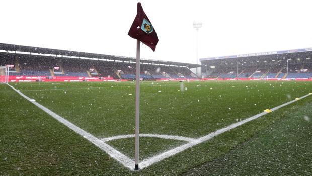 Premier Lig'de bir maç daha ertelendi!