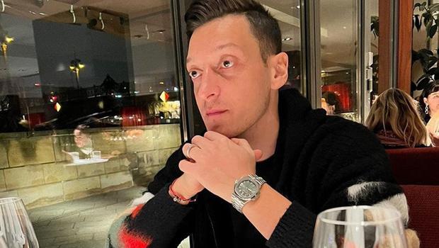 Son Dakika: Fenerbahçe'de gözler teknik direktöre çevrildi! 3 aday var, Mesut Özil de görüşecek...