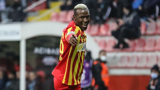 Kayserispor'da Mame Thiam ışıl ışıl parlıyor! Fenerbahçeli golcüleri geçti...