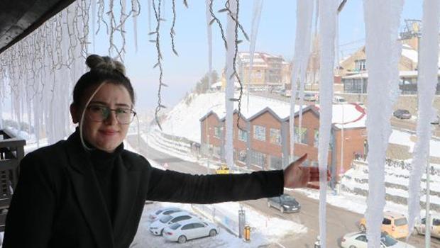 Erzurum buz kesti! Boyu 3 metreye ulaştı