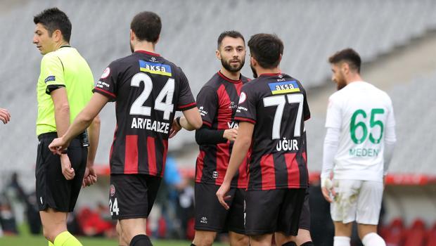 Fatih Karagümrük - Bordumspor maçından fotoğraflar